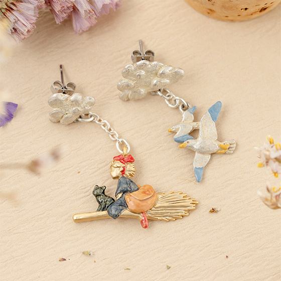 キキとカモメのピアス